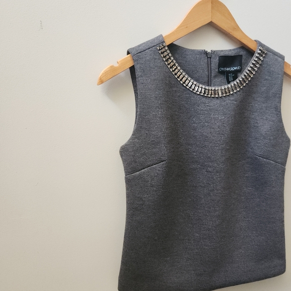 Cynthia Rowley Gray Embellished Neckline Cropped Sleeveless Tank Top XS - Picture 2 of 8